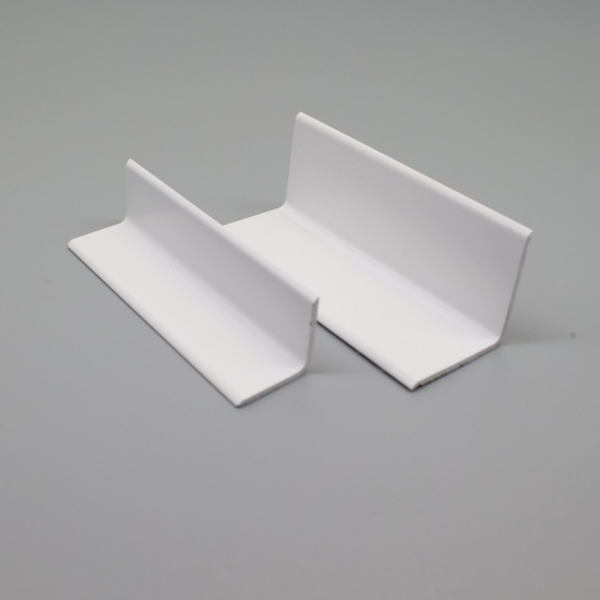 Picture of Internal Angle White 38x38 3050mm